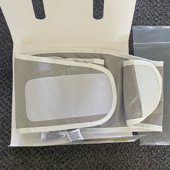 ❤️ Swaddle Strap - arms only baby swaddle , Anna and Eve - Picture 7 of 9